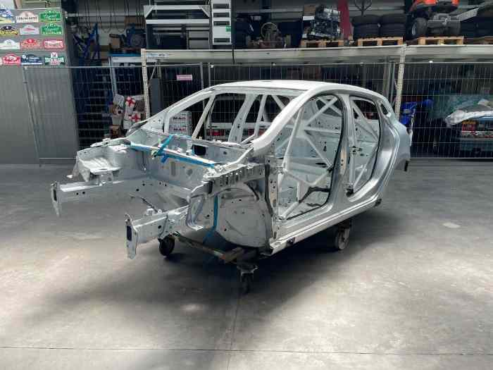 Ciasse Renault Clio rally5 1