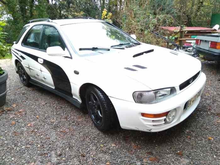 Subaru impreza gt break 1