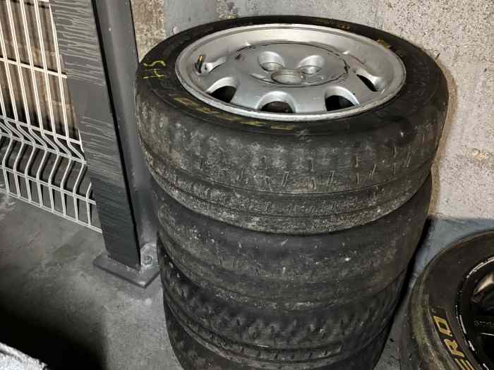 pneu slick 15 pouce 1