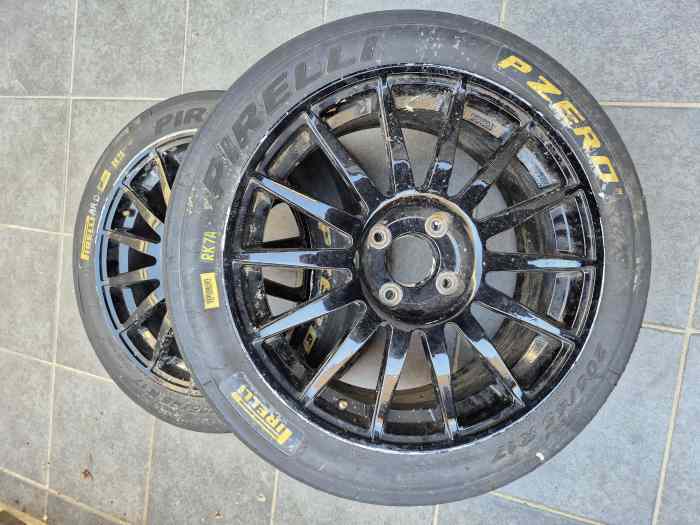 PNEUS PIRELLI 17°+ JANTES 5