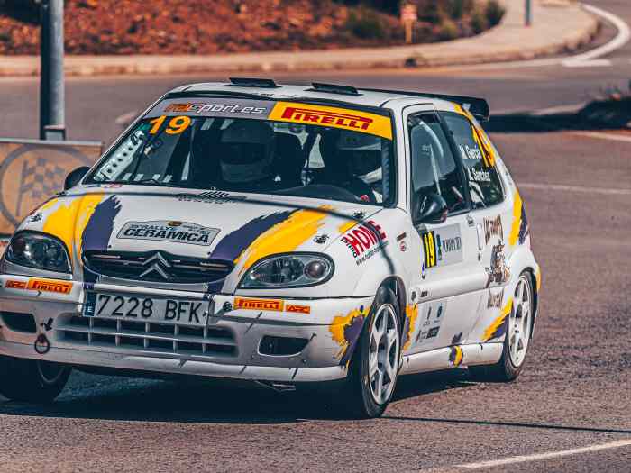 Citroen saxo f2000