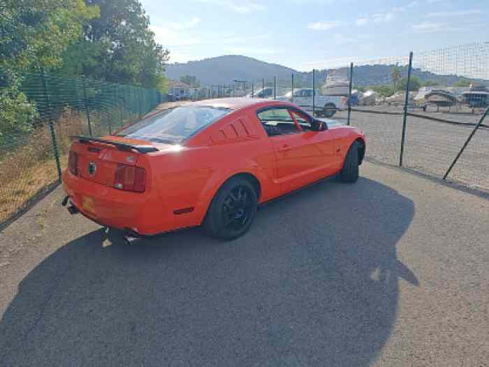 FORD Mustang 1