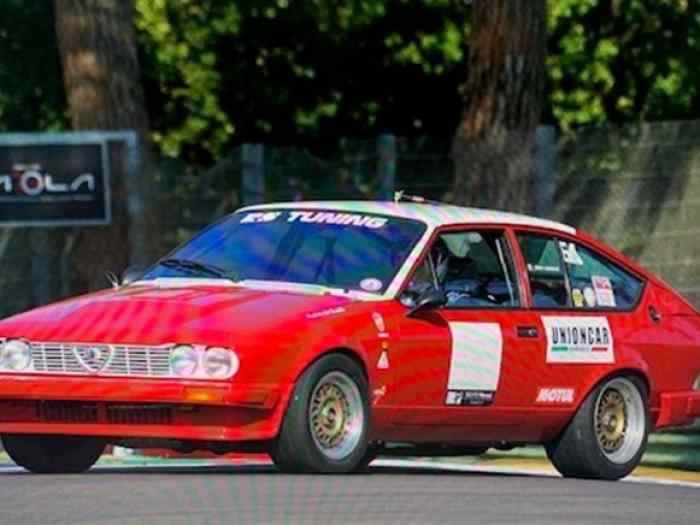 Alfetta GTV/6 Gr.A ex Autodelta avec P...