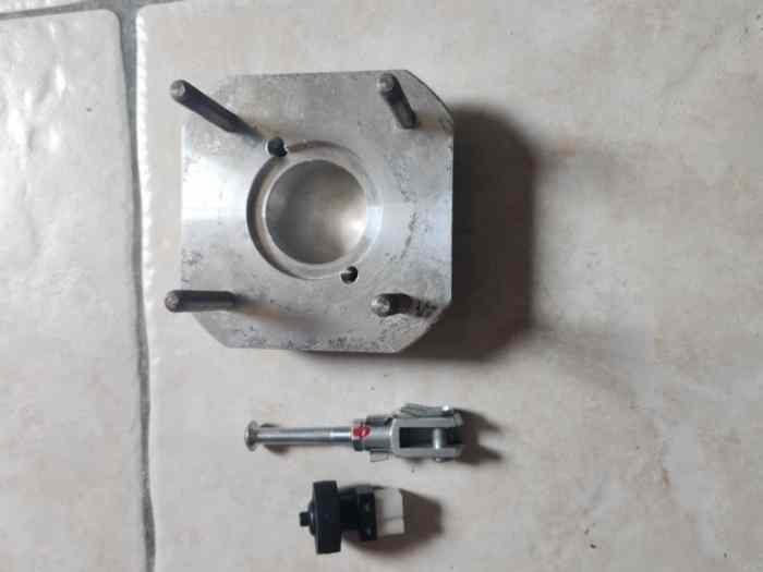 platine / cale suppression master vac peugeot / Citroën 1