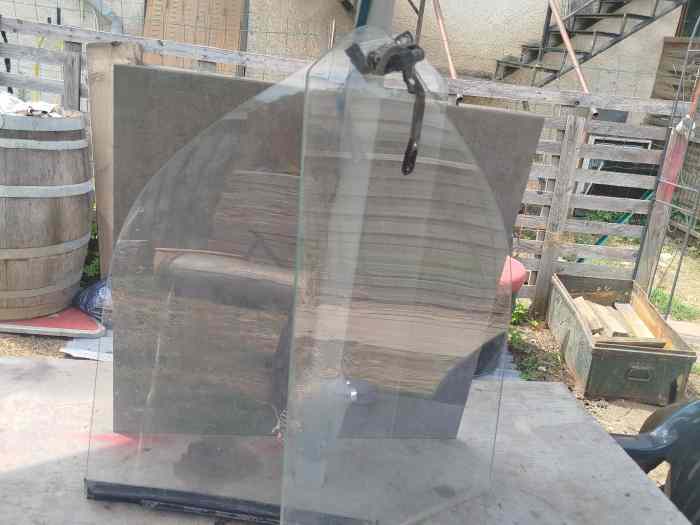 Pare brise bmw 2002 1