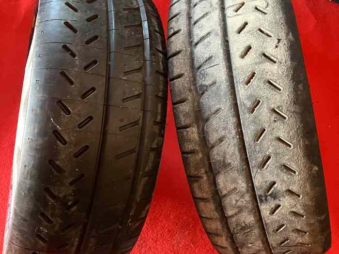 4 pneus 31 Michelin 15 pouces