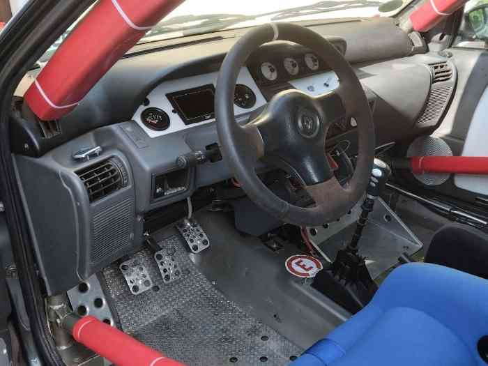 VENDS CLIO F2000 3