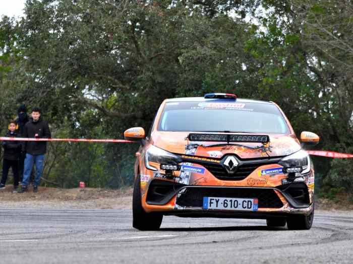 Clio rc5 première main 1
