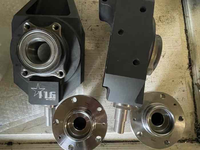 Pivot s1600 avec roulements et moyeux