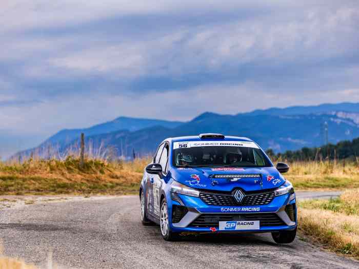 SRG LOUE CLIO RC5 TROPHY FRANCE