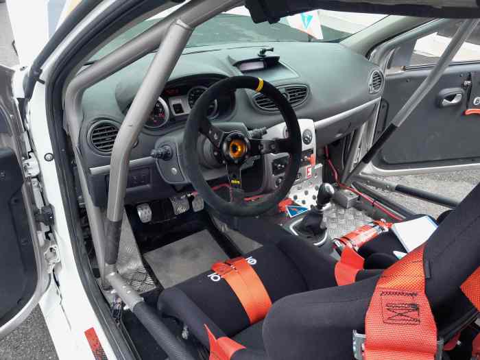 Clio 3 RS Gr N 2