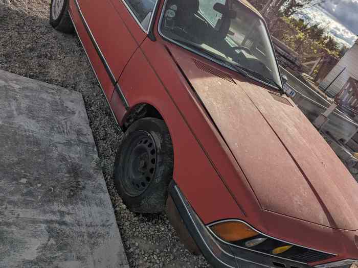 BMW e24 630 CS à rénover ou pour pièce...