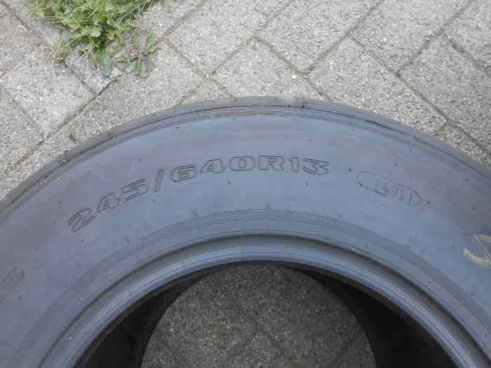 Avon slicks 13pouces 1