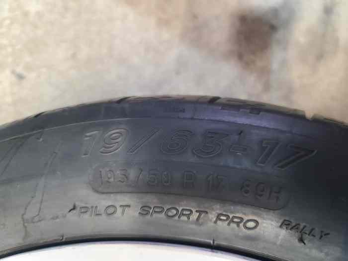Michelin H30 17 pouces 2