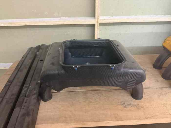 Plénum d’admission carbone – Porsche 997 GT3 RSR 0