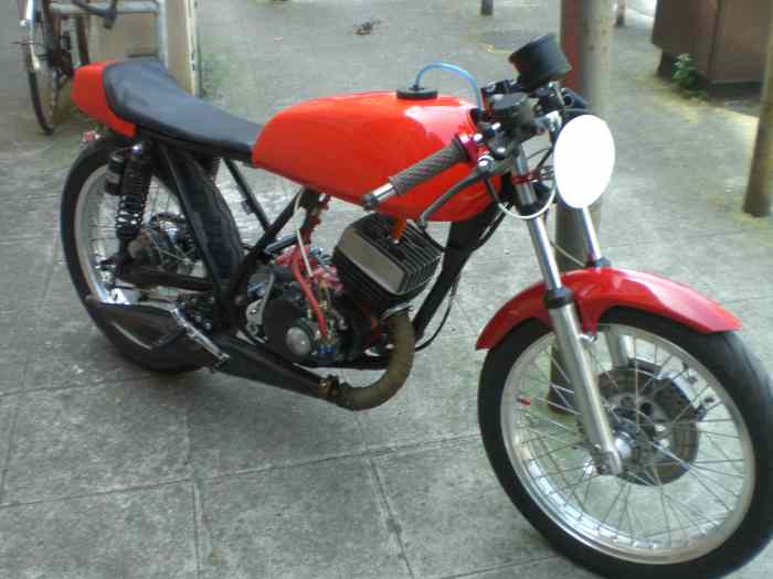 125 KAWASAKI 1976 competition