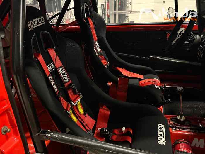 Véhicule historique rallye 4