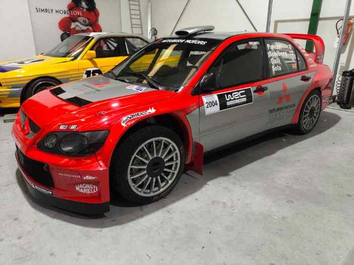Mitsubishi Lancer WRC 04 1