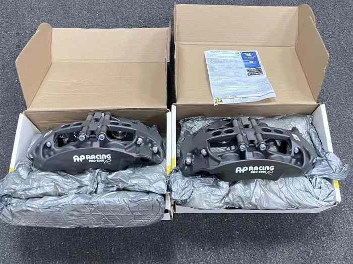Kit Freinage AP RACING PRO 5000R pour voitures toutes marques. 3