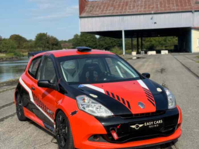 RENAULT CLIO 3 CUP X85 1