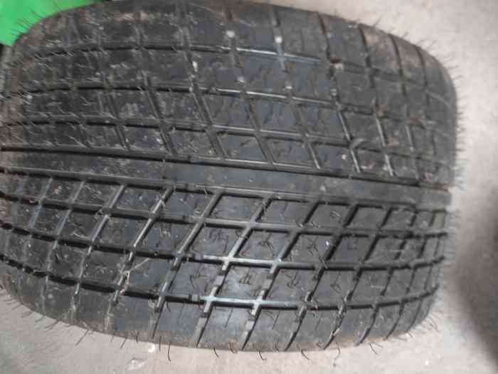 2 pneus gt pluie Pirelli p zéro w6 neuf 325/705 18 1