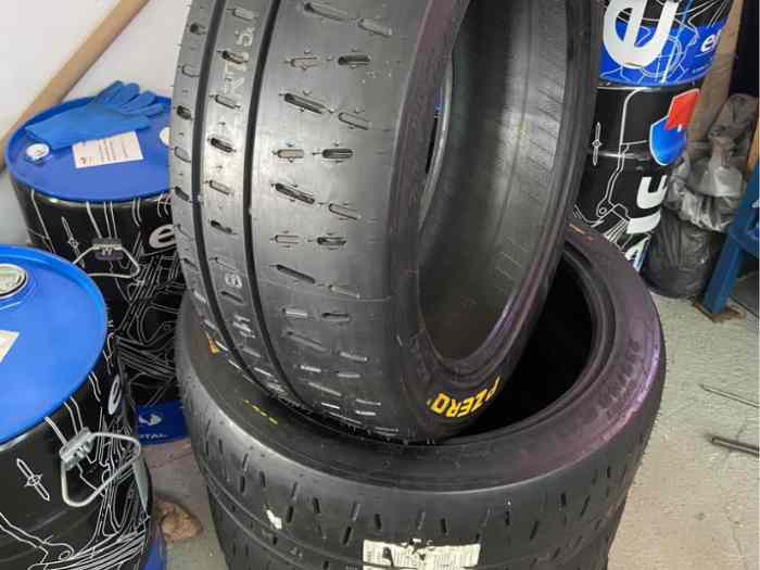 Brand new set of Pirelli RA5 18 inch 1