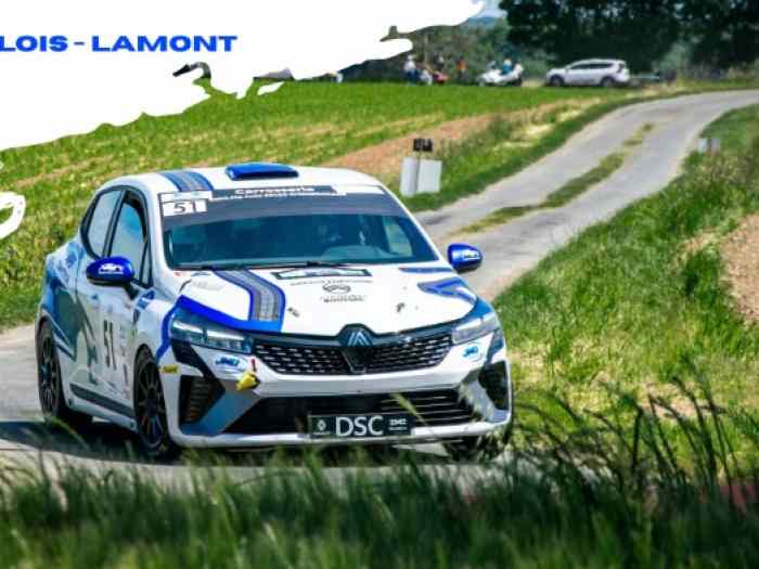SKPB LOCATION loue Renault CLIO RC5 2