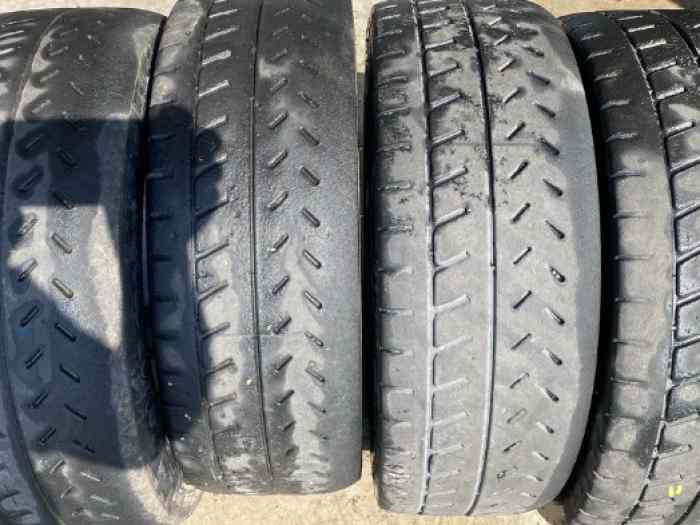 Michelin R11 - 17 Pouces