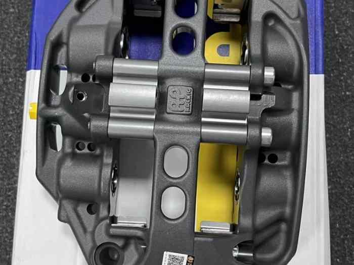 Kit Freinage AP RACING PRO 5000R pour voitures toutes marques. 1