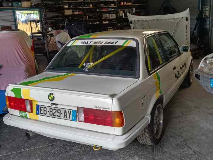 BMW 320 1