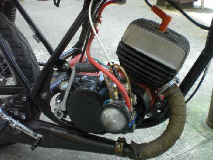 125 KAWASAKI 1976 competition 2