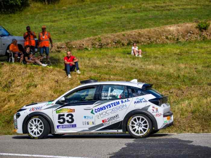 Lancia y rally 4