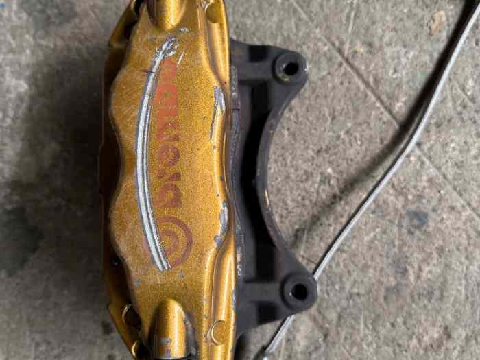 Étrier avant brembo sti 1