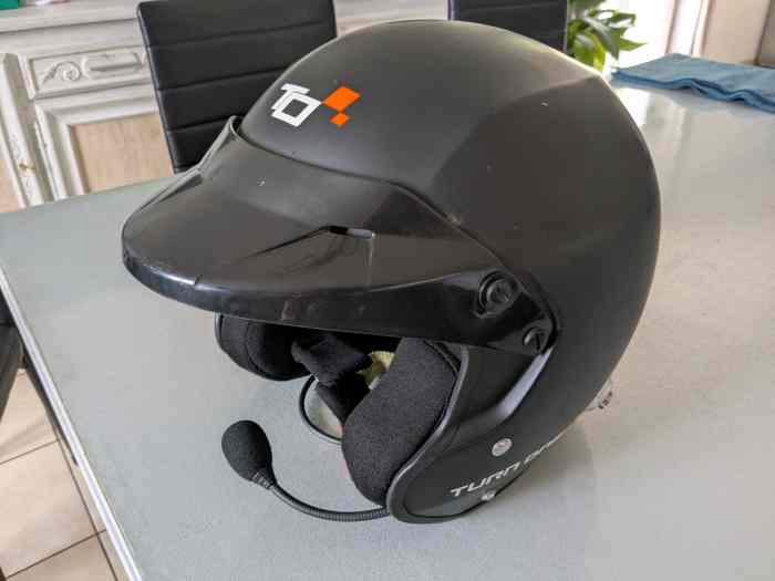 Casque FIA Turn One 0