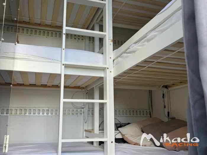 Camion atelier et couchage – photo 4 sur 4