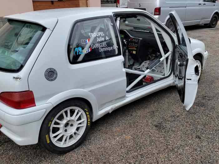 Peugeot 106 F213