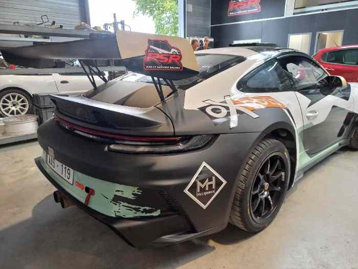 LOCATION PORSCHE 992 GT+ 4