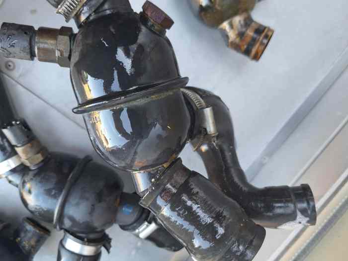 Thermostat BMW moteur M3 S14 et 320 is 1