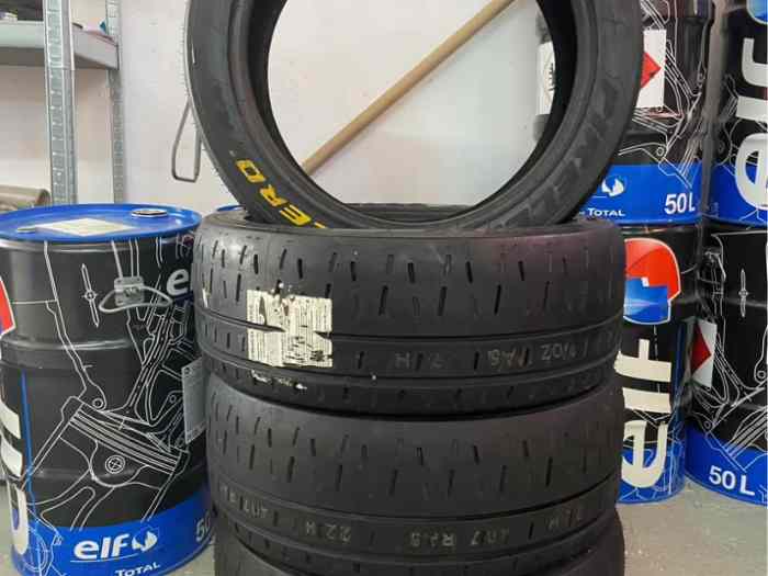 Brand new set of Pirelli RA5 18 inch 2