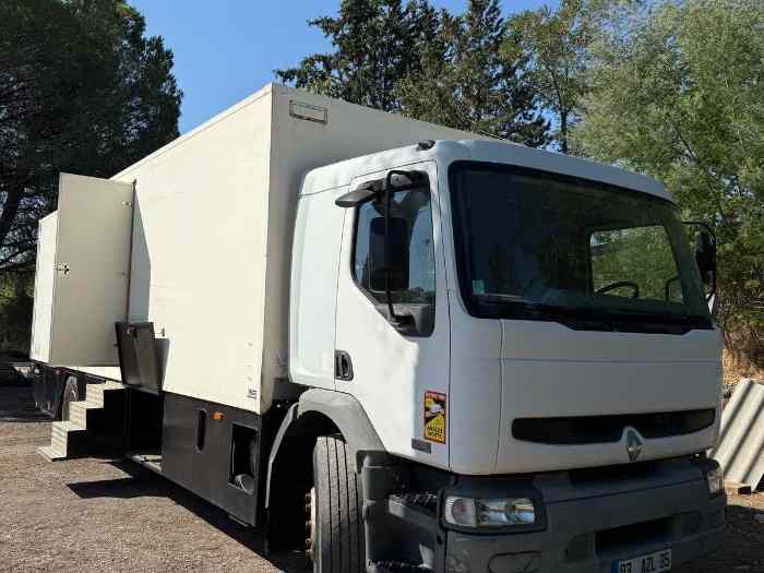 Vend Renault prenium amenagé 0