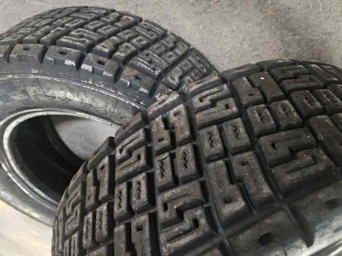 Pneus Michelin XL92 17/65/15 5