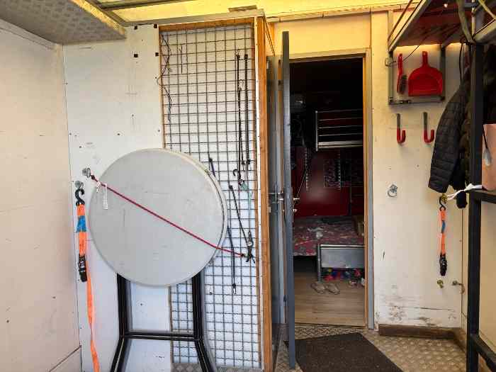 Camion aménagé camping car assistance 4