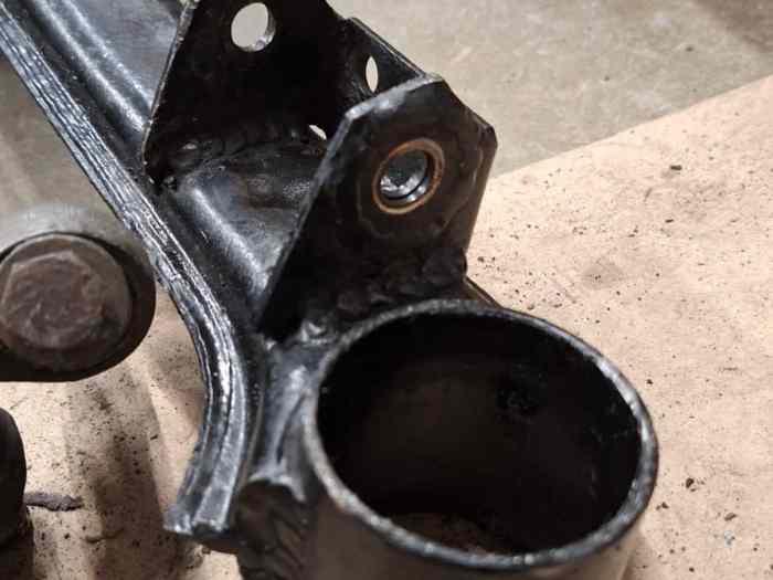 Train arriere reglable uniball BMW E30/E36 compact F2000 2