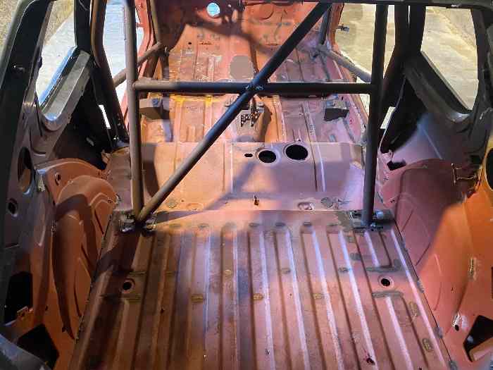 Caisse Peugeot 205 vhc arceau matter 2