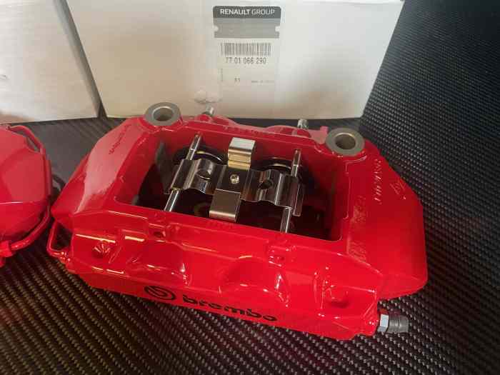 Lot de 2 étriers BREMBO Clio Mégane RS 2