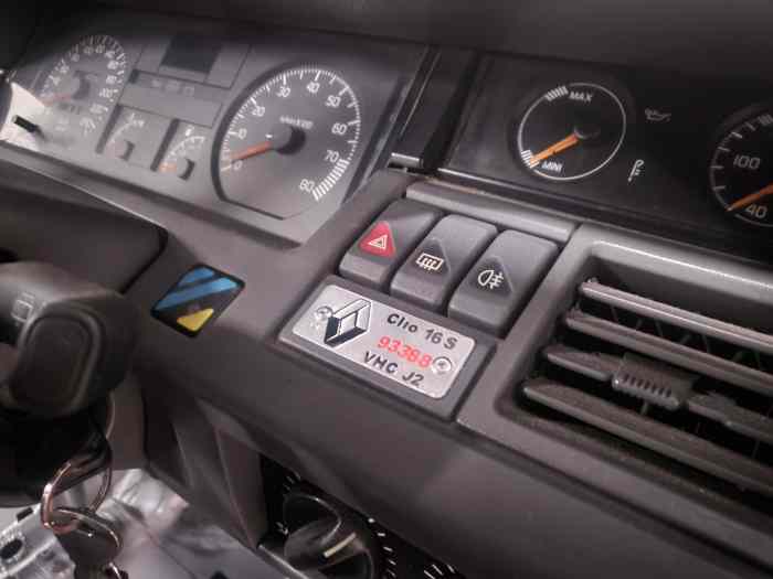 Clio 16s GRA vhc 2