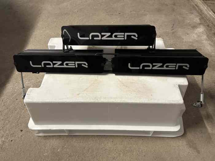 Phares LAZER 1