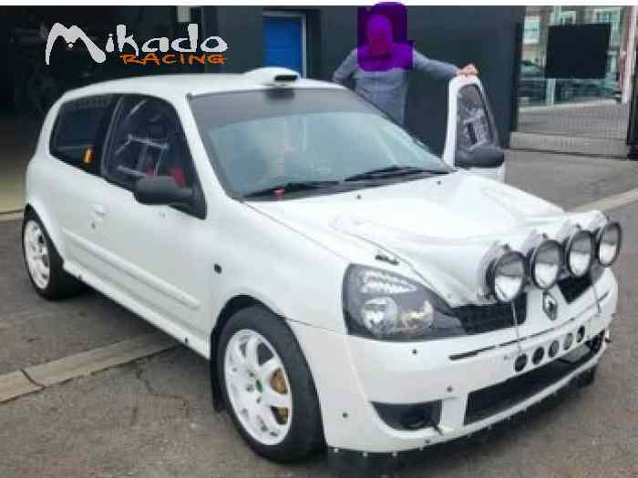 CLIO 2 RS 220cv BV séquentielle 5