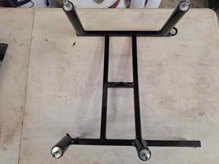 Support roue de secours M3 E30 GrA 0