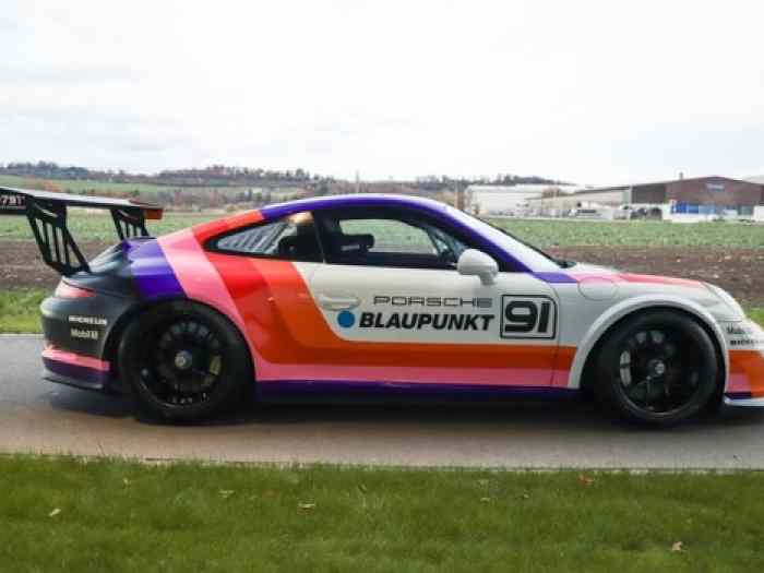 Porsche 991 Supercup ex Alain Menu ech...
